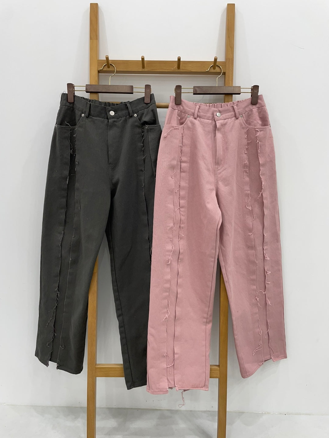 Relaxed-fit raw edge pants