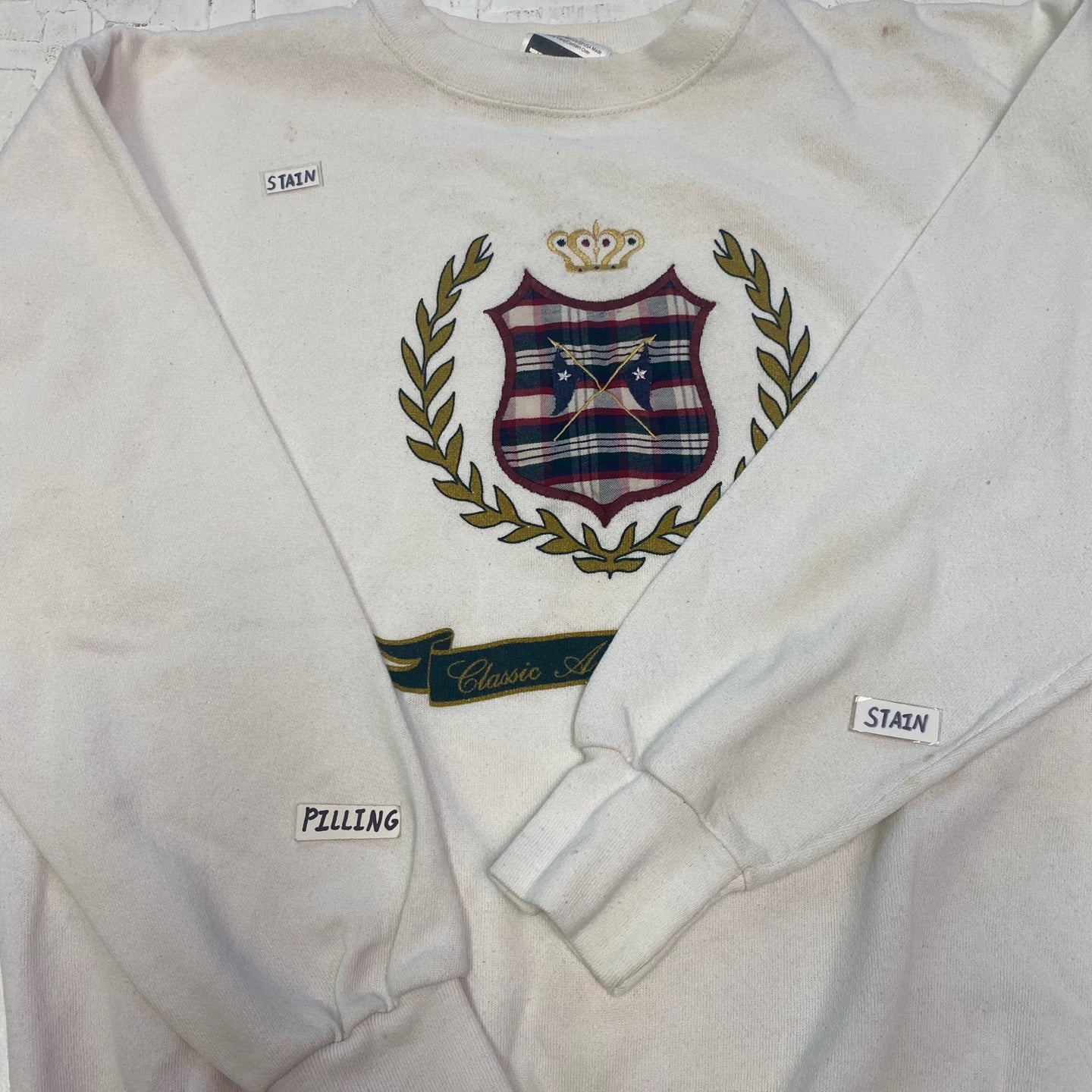 Vintage "Classic American Wear" White Sweatshirt