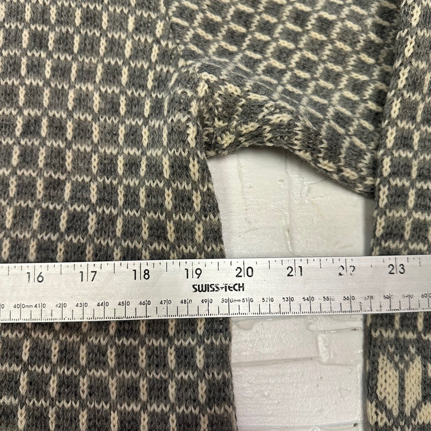 Vintage Jersild Virgin Wool Grey Button Up Patterned Cardigan
