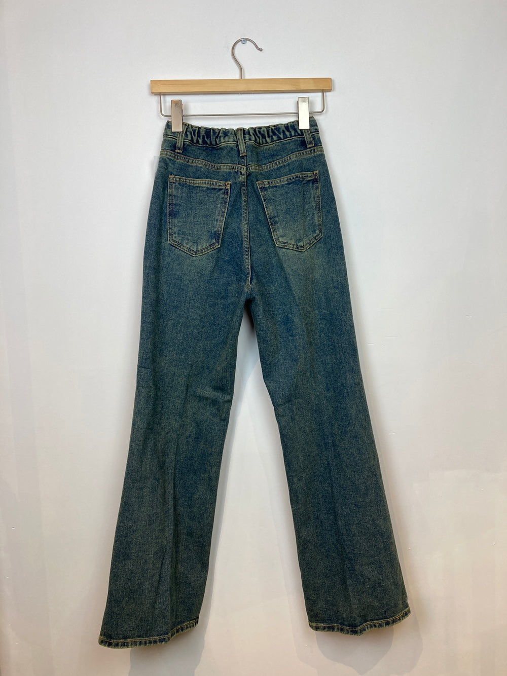 Straight Leg Elastic Waistband Jeans