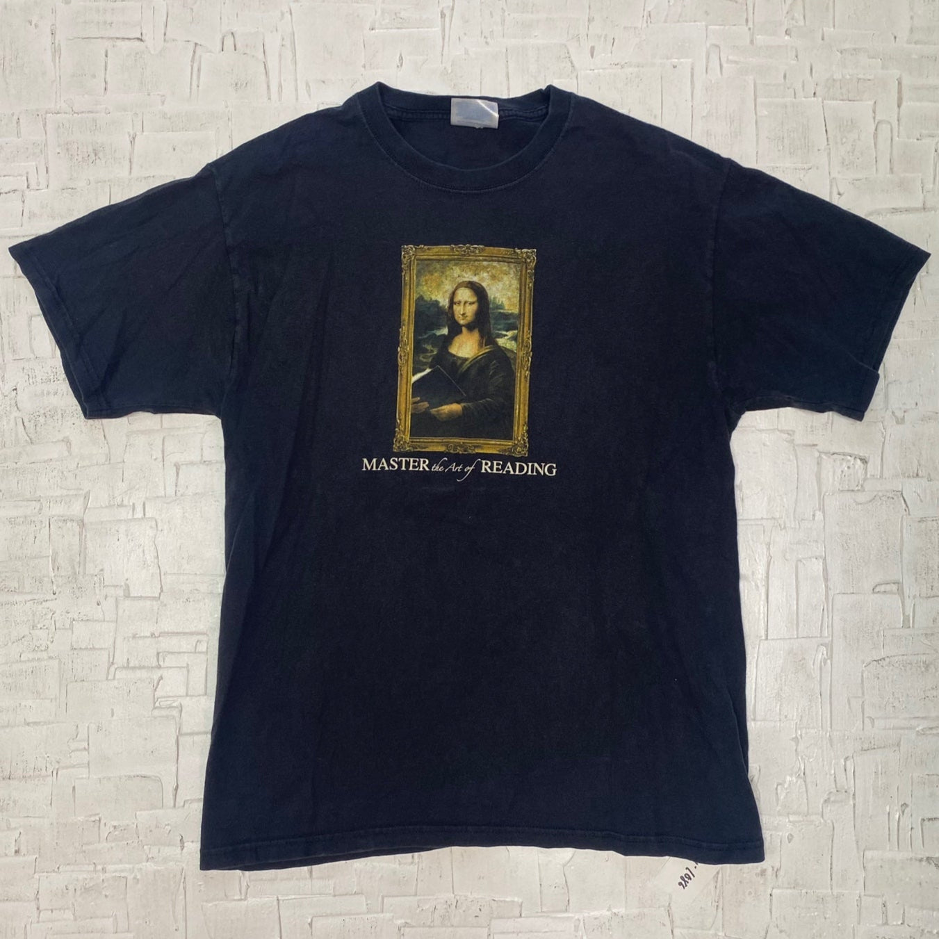 Vintage "Master the Art of Reading" Mona Lisa Painting T-shirt