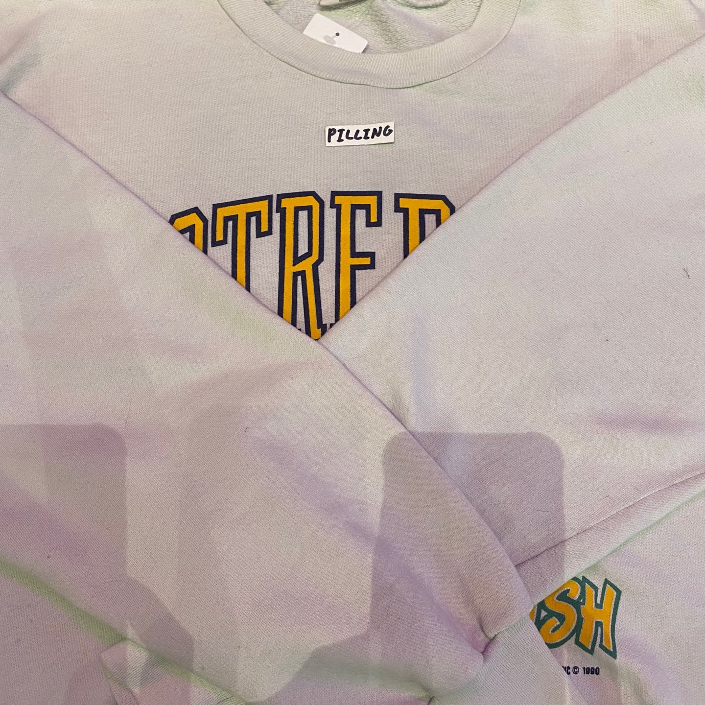Vintage 1990 Notre Dame Fightin' Irish Graphic Sweatshirt