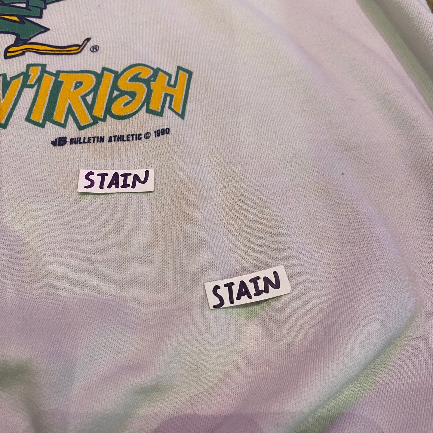 Vintage 1990 Notre Dame Fightin' Irish Graphic Sweatshirt