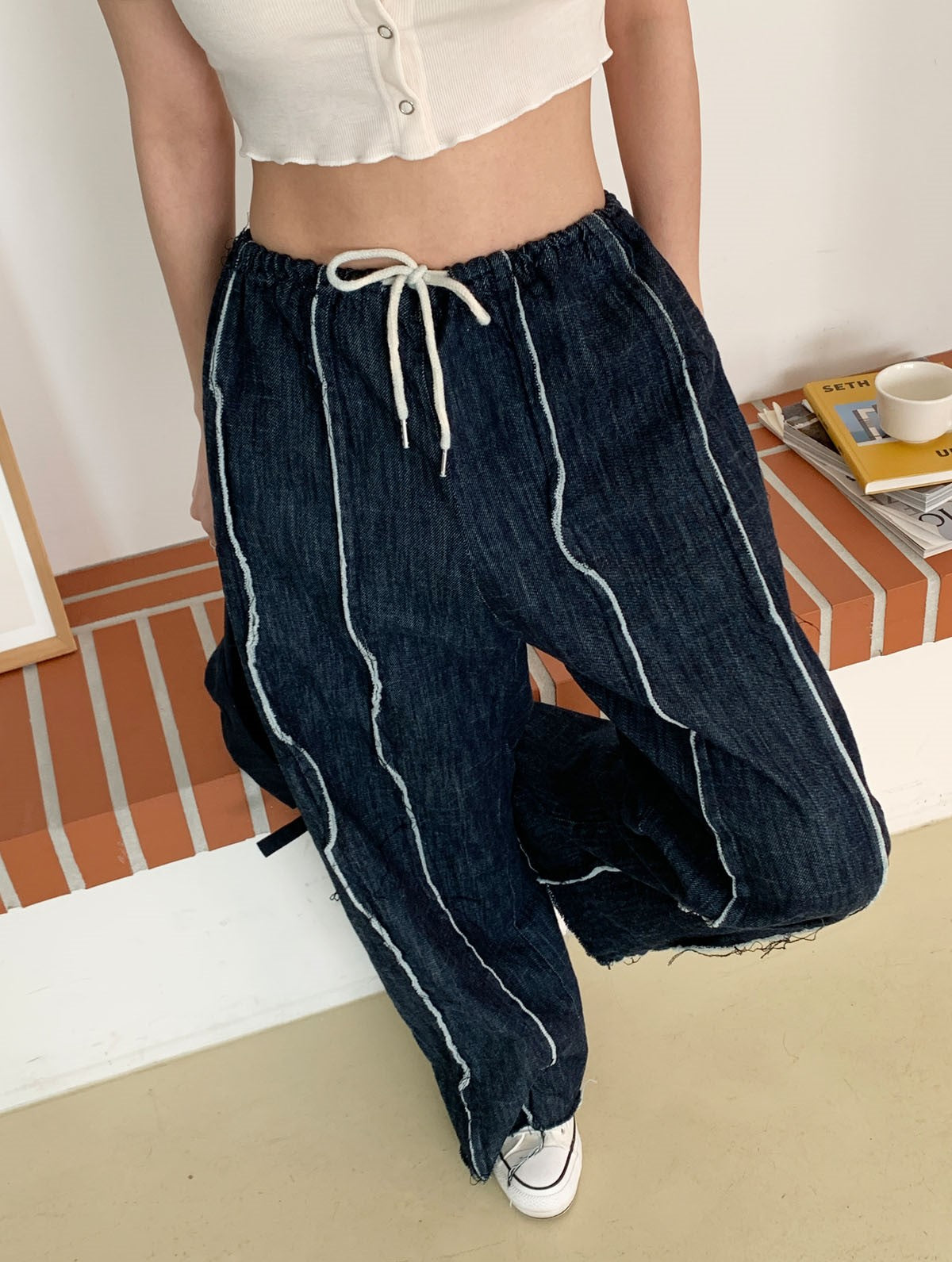 Distressed string denim pants