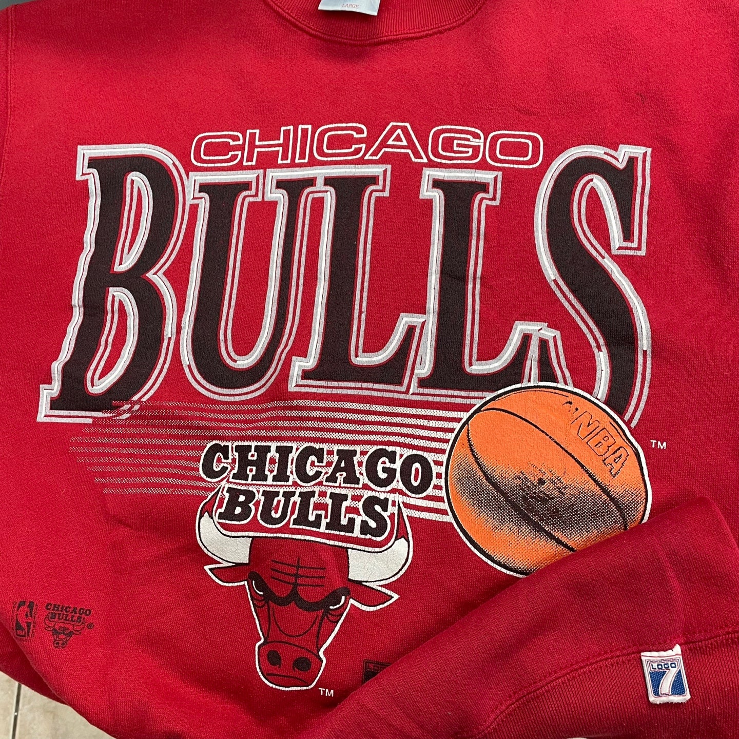 Vintage Logo 7 NBA Chicago Bulls Basketball Sweatshirt