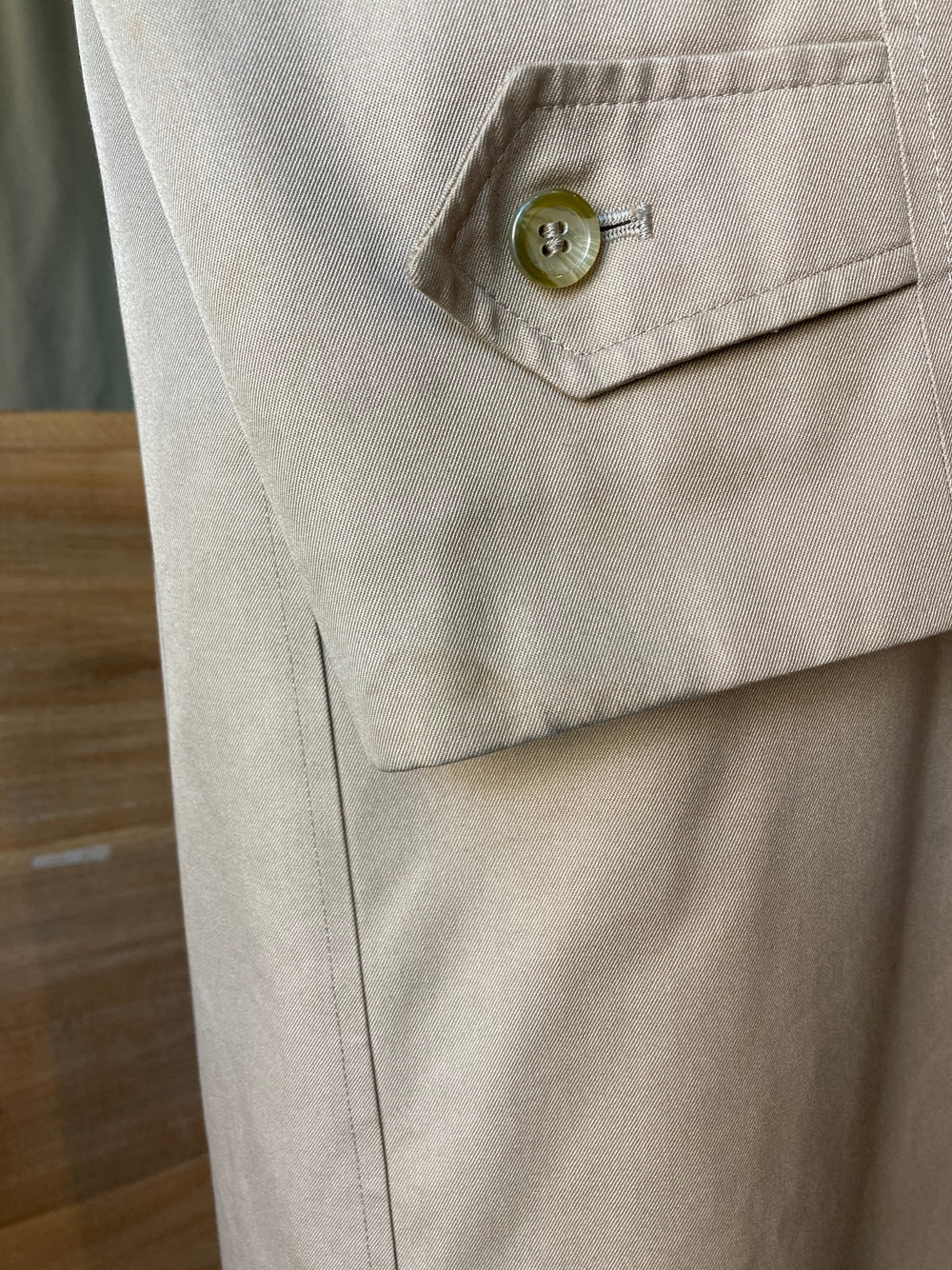 Vintage Burberry Classic Khaki Trench Coat | Vintage Coat | Burberry London Classic Trench Coat | Removable Lining | NPQ-2171