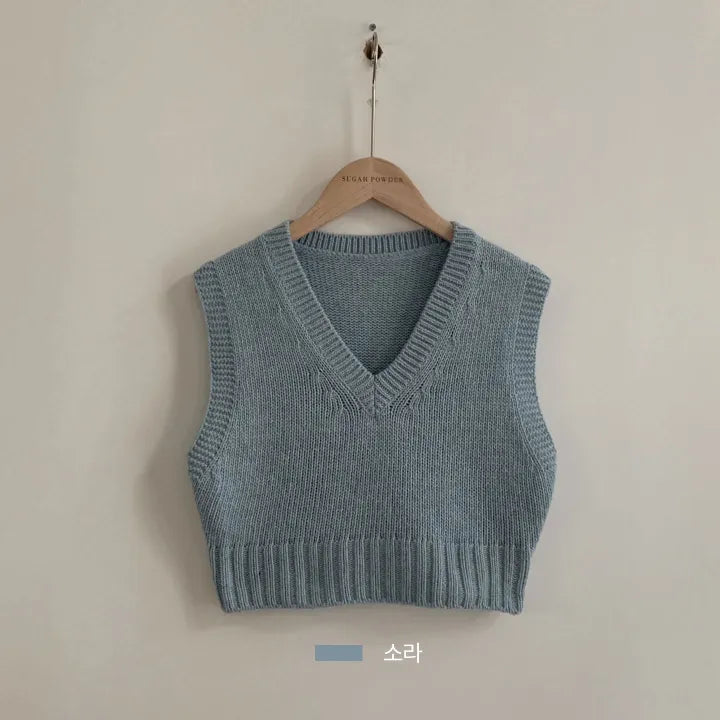 Cropped V-Neck Sweater Vest