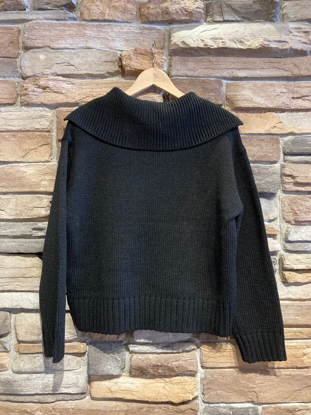 "Classic" Collared Knit Pullover Sweater