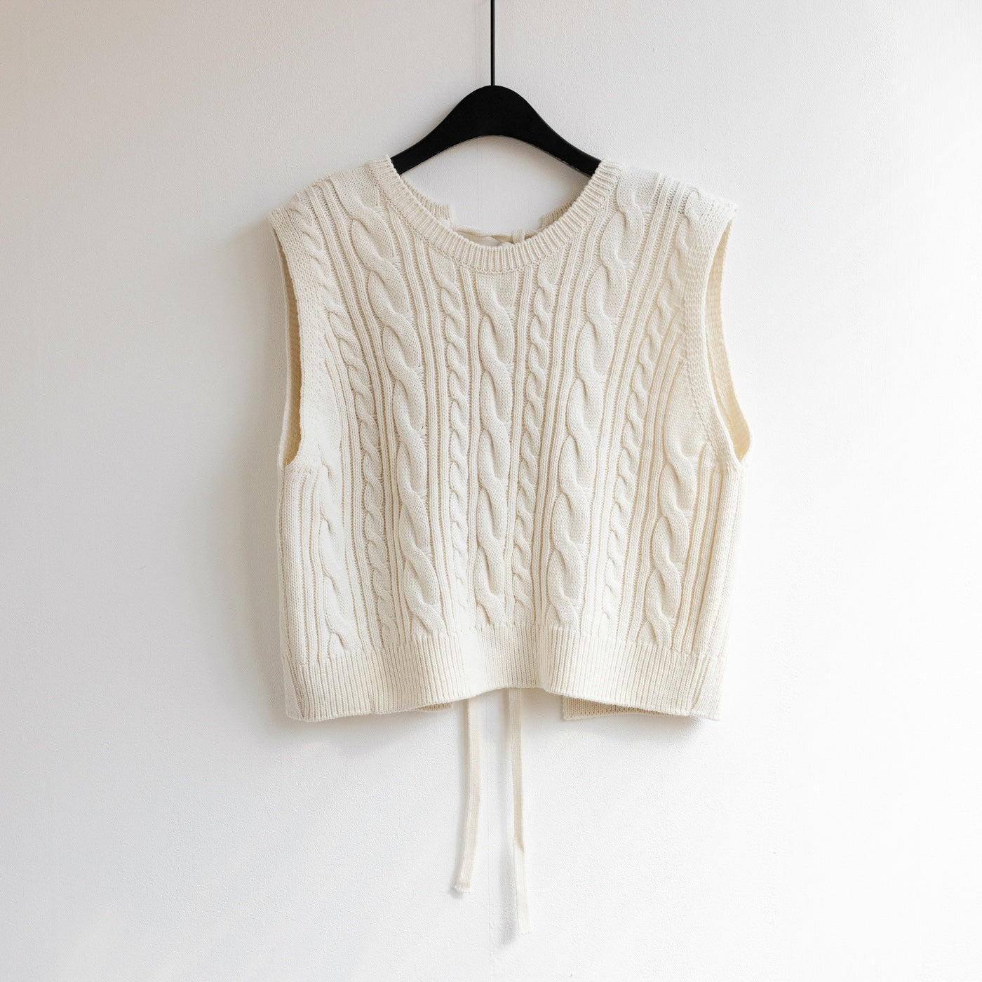 Tie Closure Knit Vest