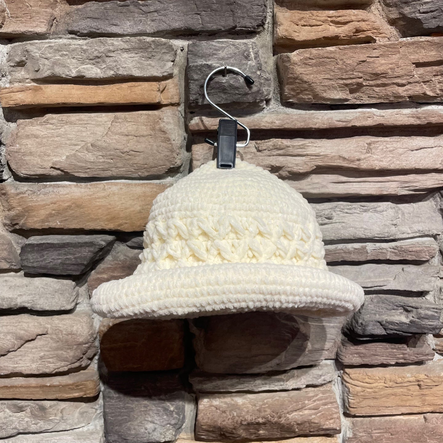 Short Brim Knit Hat