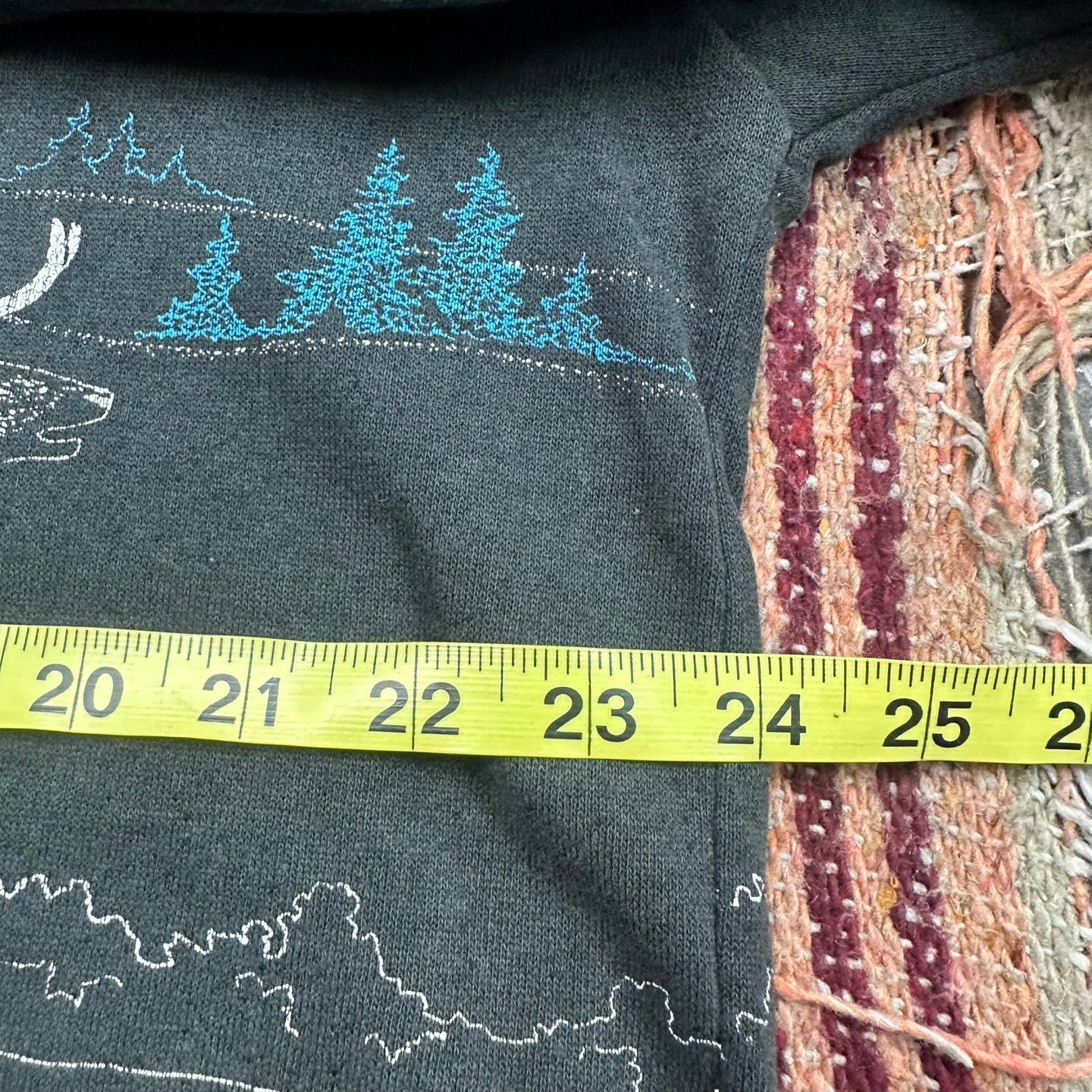 Vintage AU Sportswear Wildlife Landscape Sweatshirt