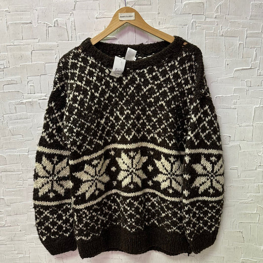 Vintage Wool Brown Sweater with Snowflake Design