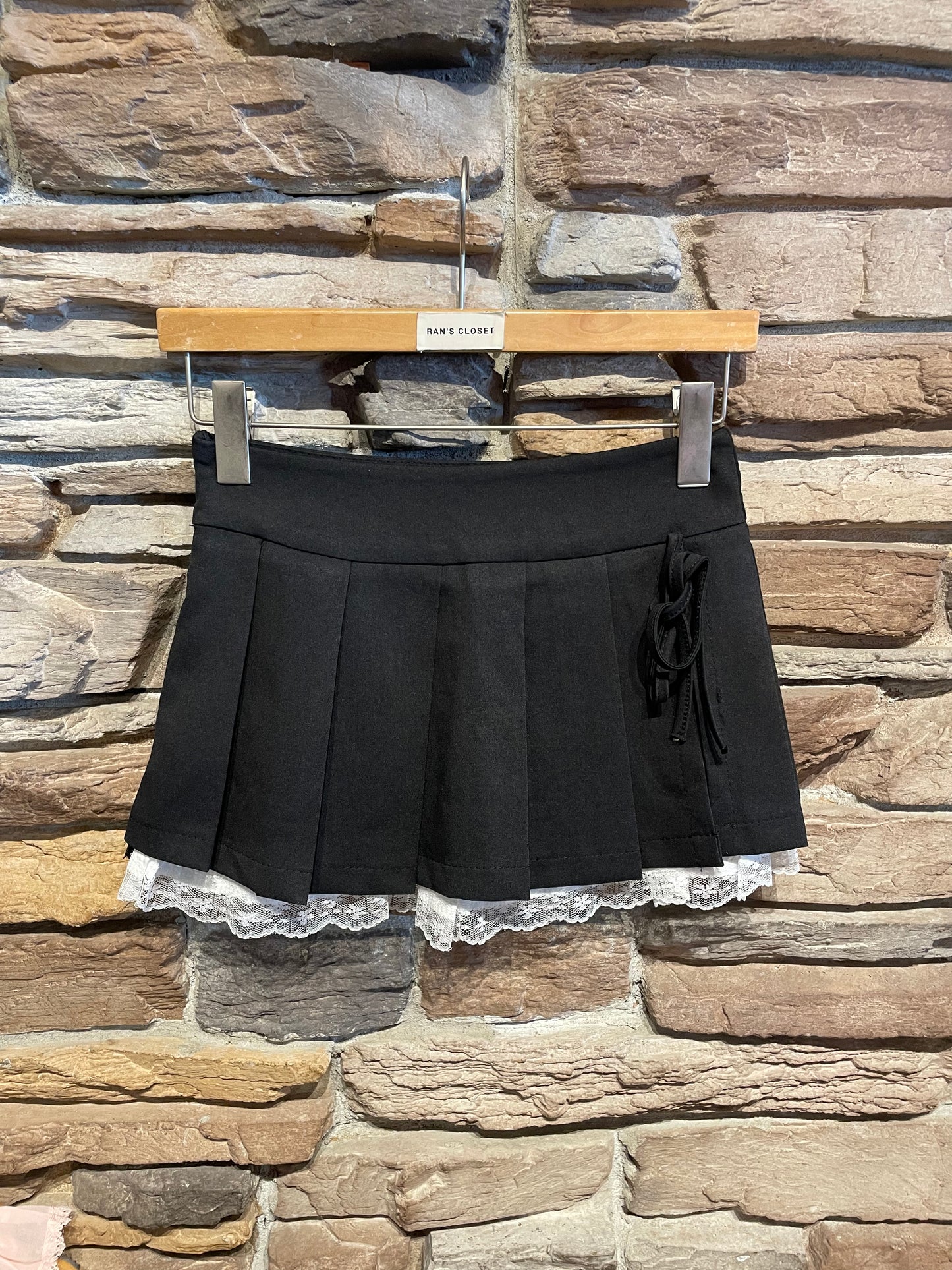 Pleated Mini Skirt with Bow