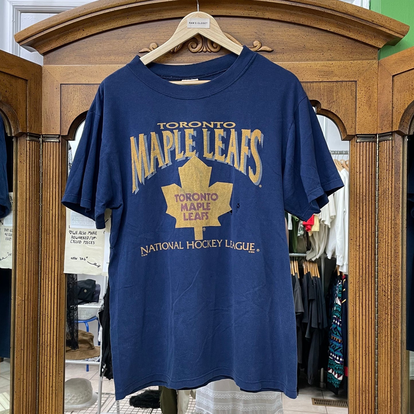 Vintage Toronto Maple Leafs National Hockey League T-Shirt