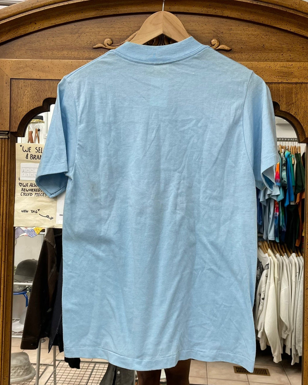 Vintage "The Bug, Eh?" Funny T-Shirt