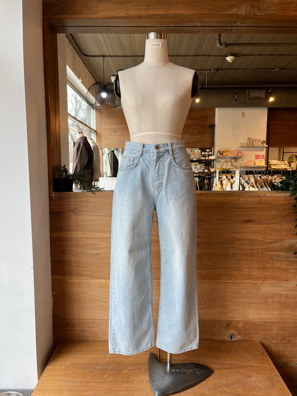Light Wash Straight Leg Jeans
