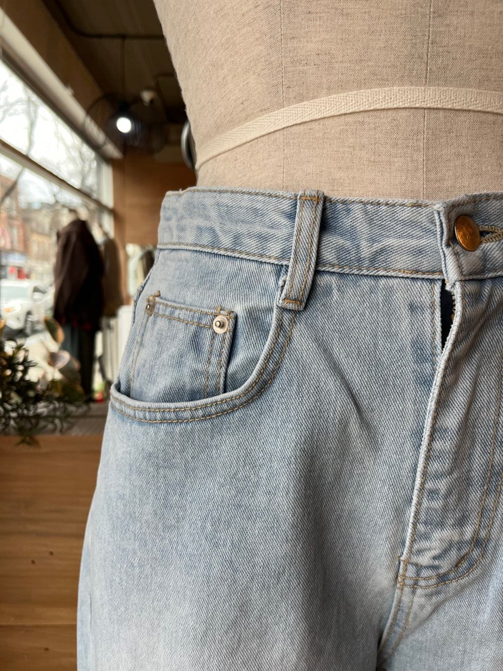 Light Wash Straight Leg Jeans