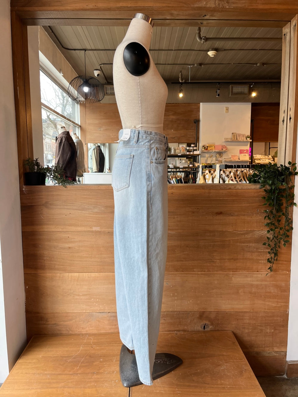 Light Wash Straight Leg Jeans