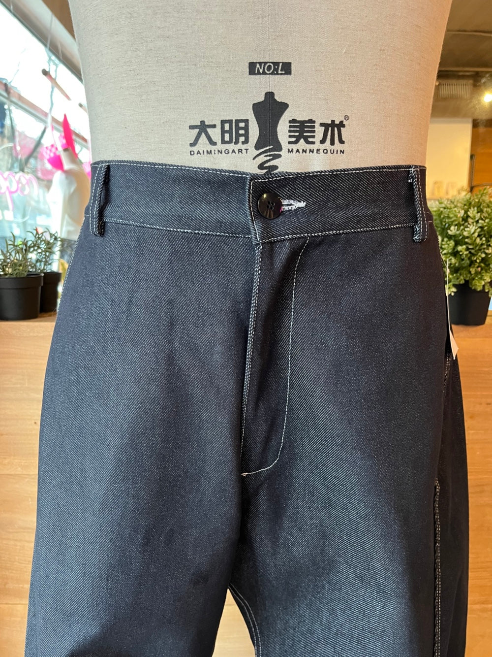 Men's Dark Wash Barrel Jeans