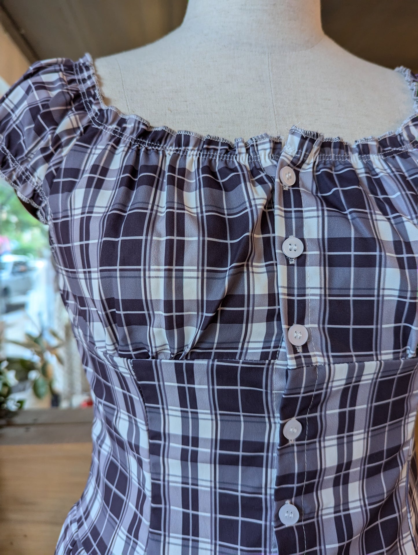 Plaid Puff Sleeve Top