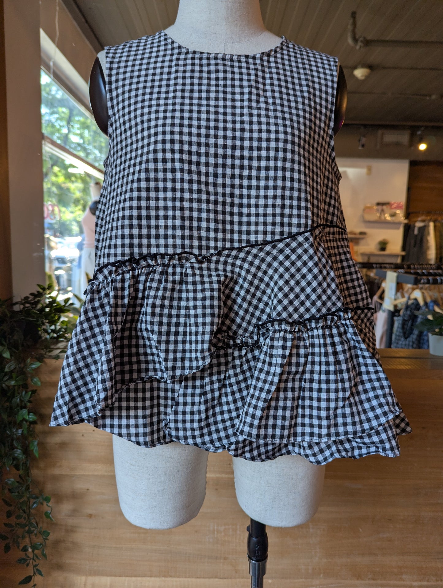 Asymmetric Detail Sleeveless Top