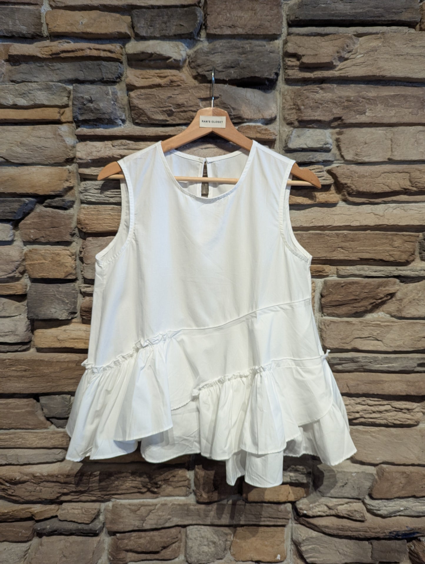 Asymmetric Detail Sleeveless Top