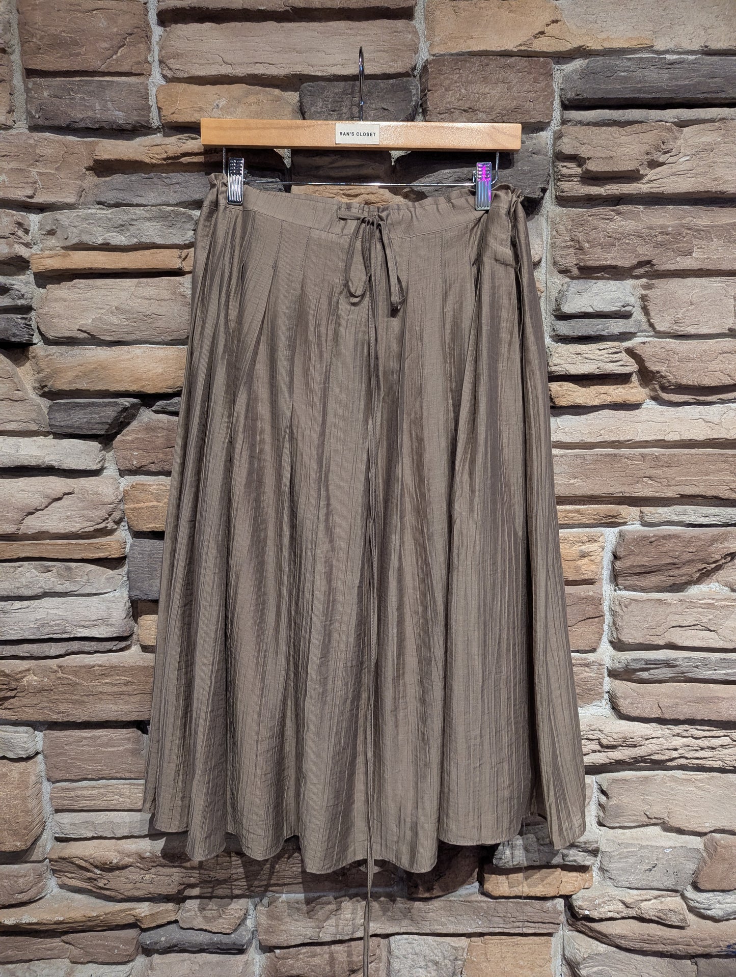 Open Waist Flowy Skirt