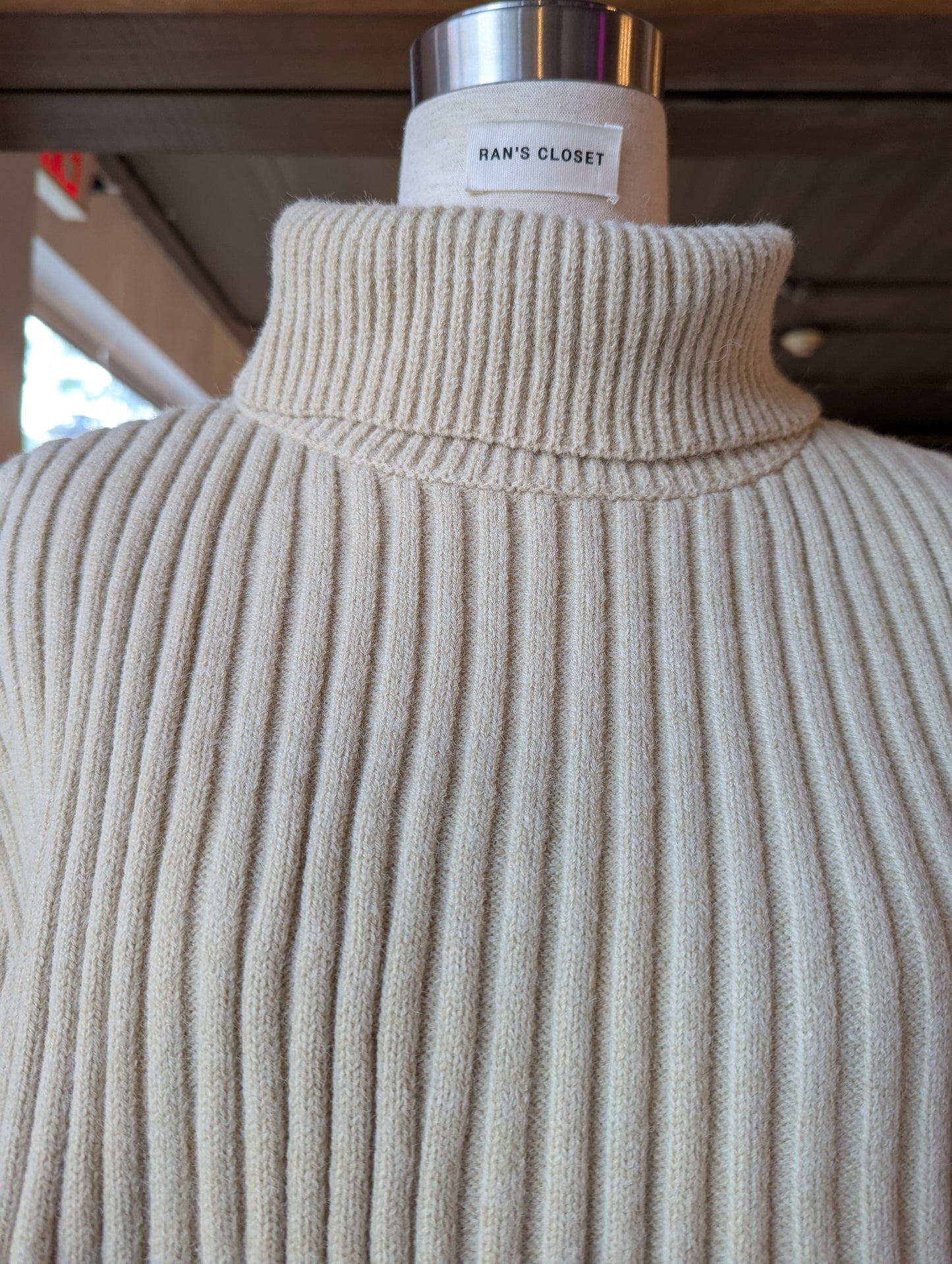 Turtle Neck Sleeveless Shrug