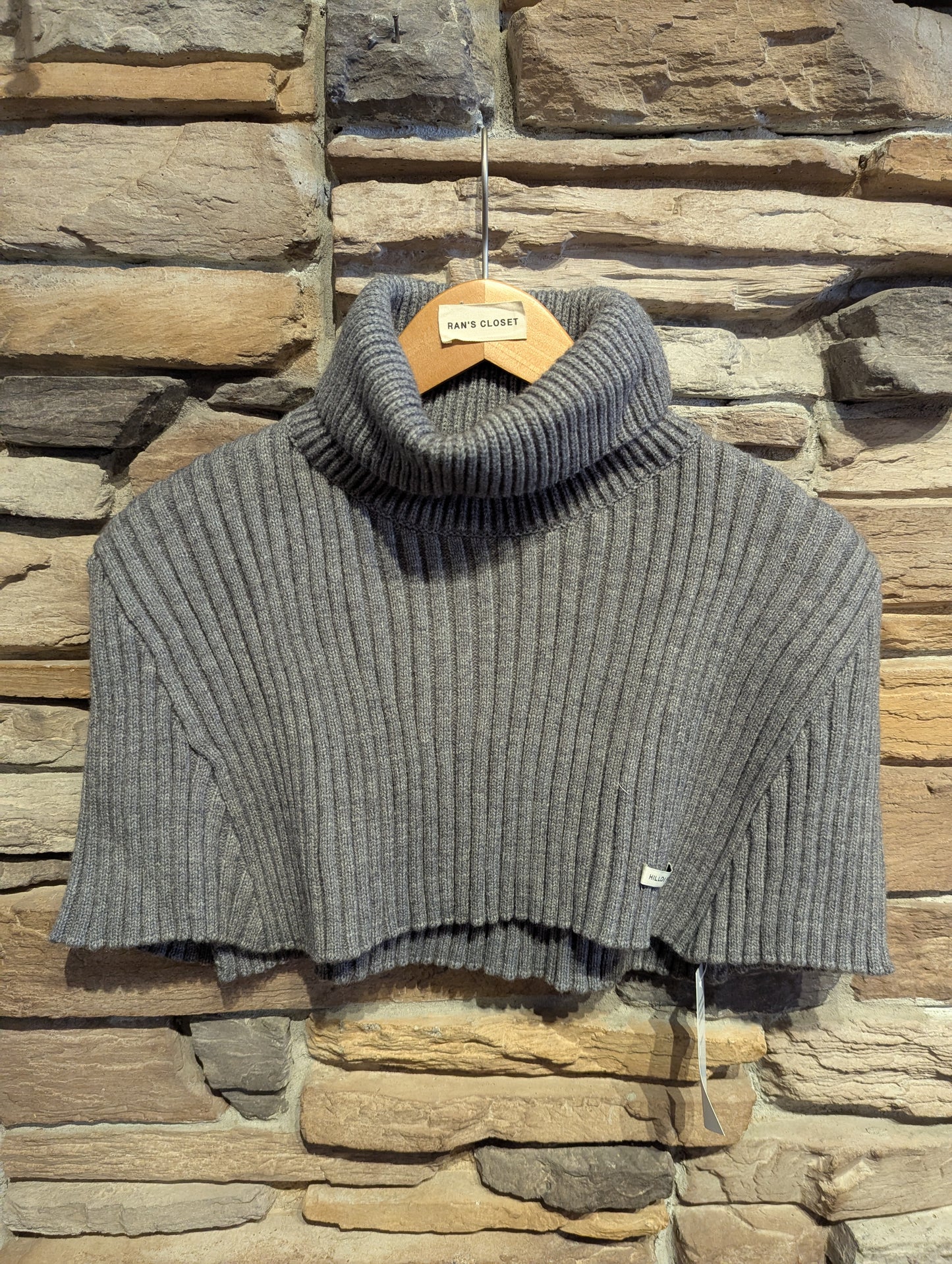 Turtle Neck Sleeveless Shrug