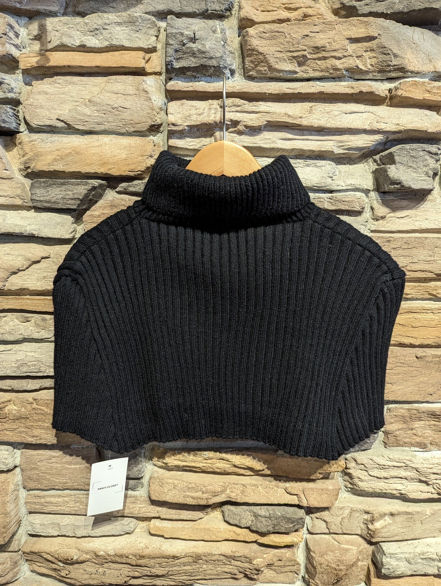 Turtle Neck Sleeveless Shrug