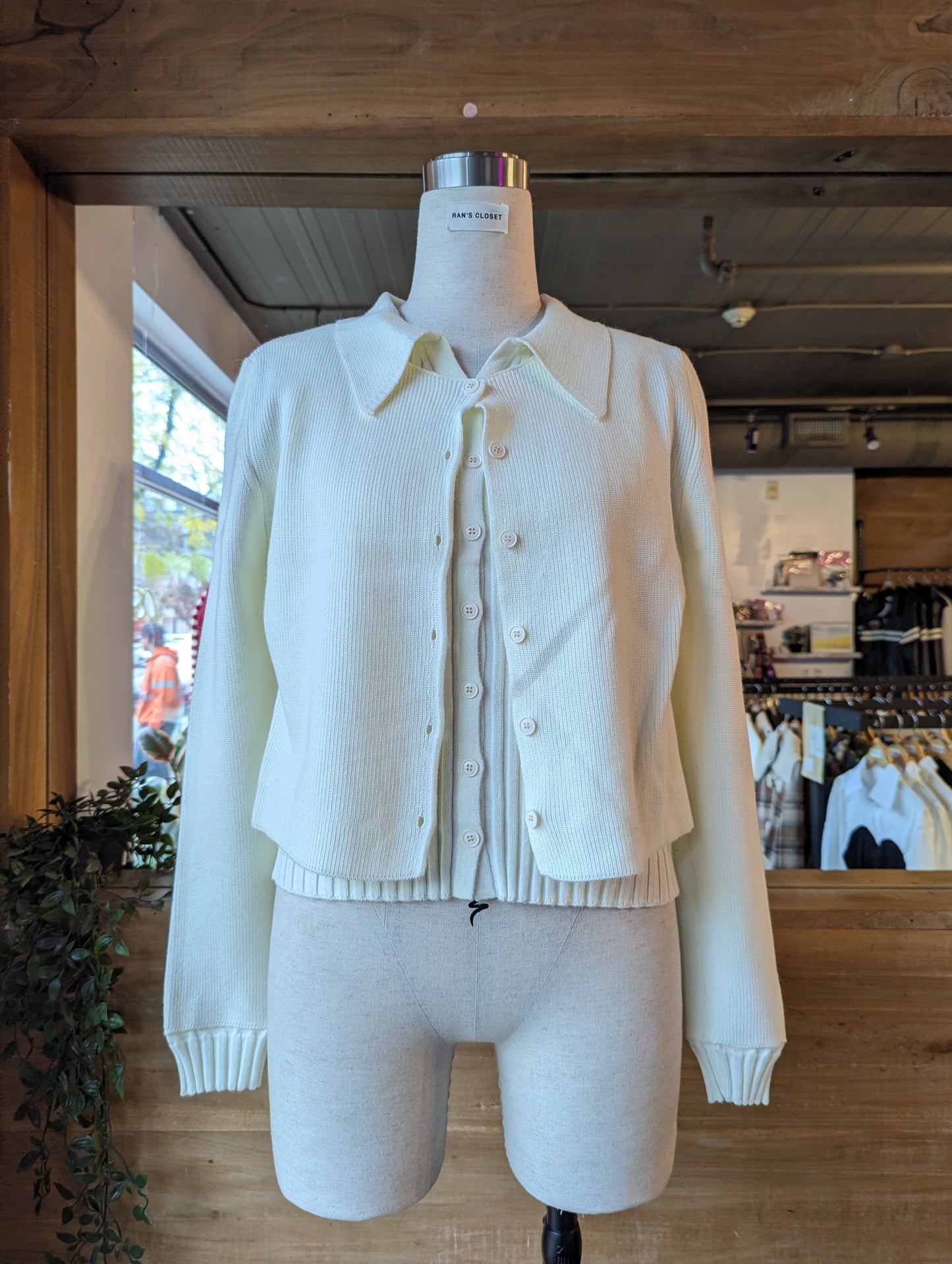 Attached Double Layer Collared Cardigan