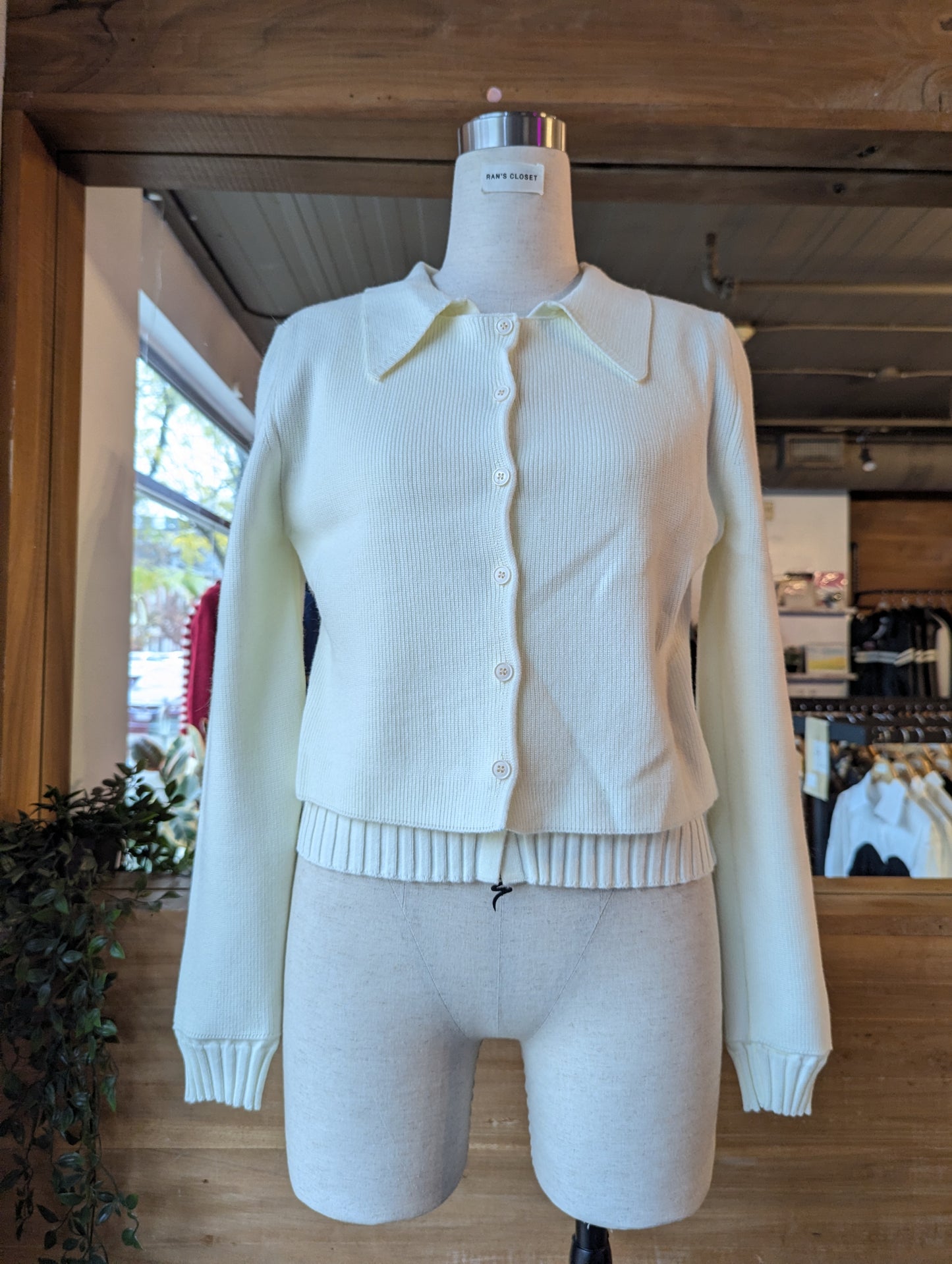 Attached Double Layer Collared Cardigan