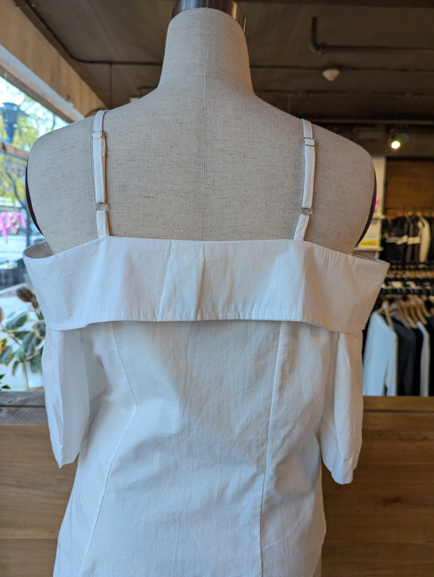 Off Shoulder Collar tank