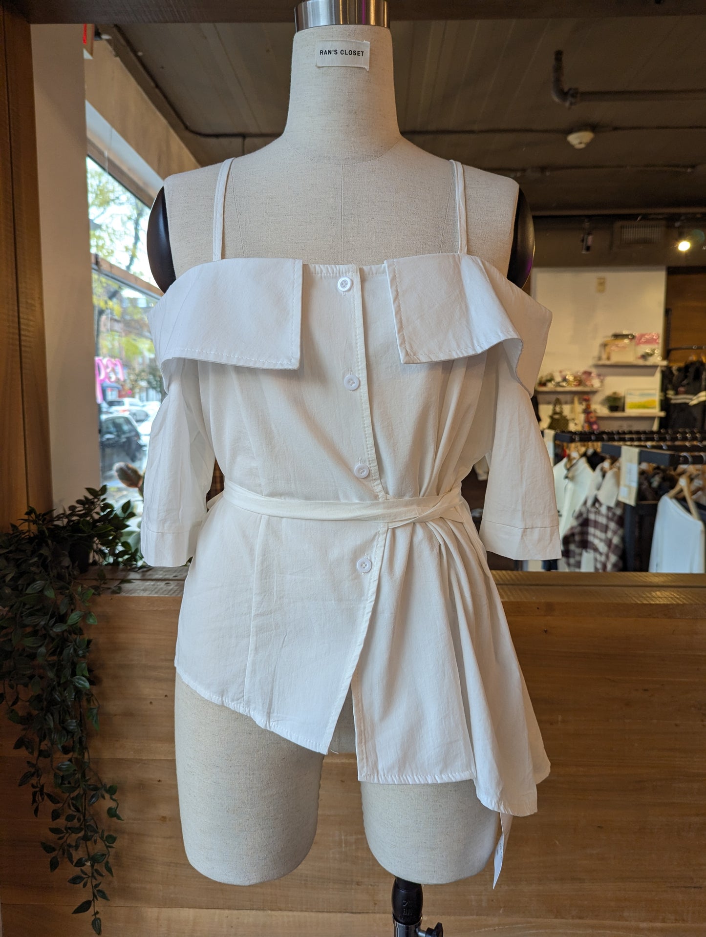 Off Shoulder Collar tank