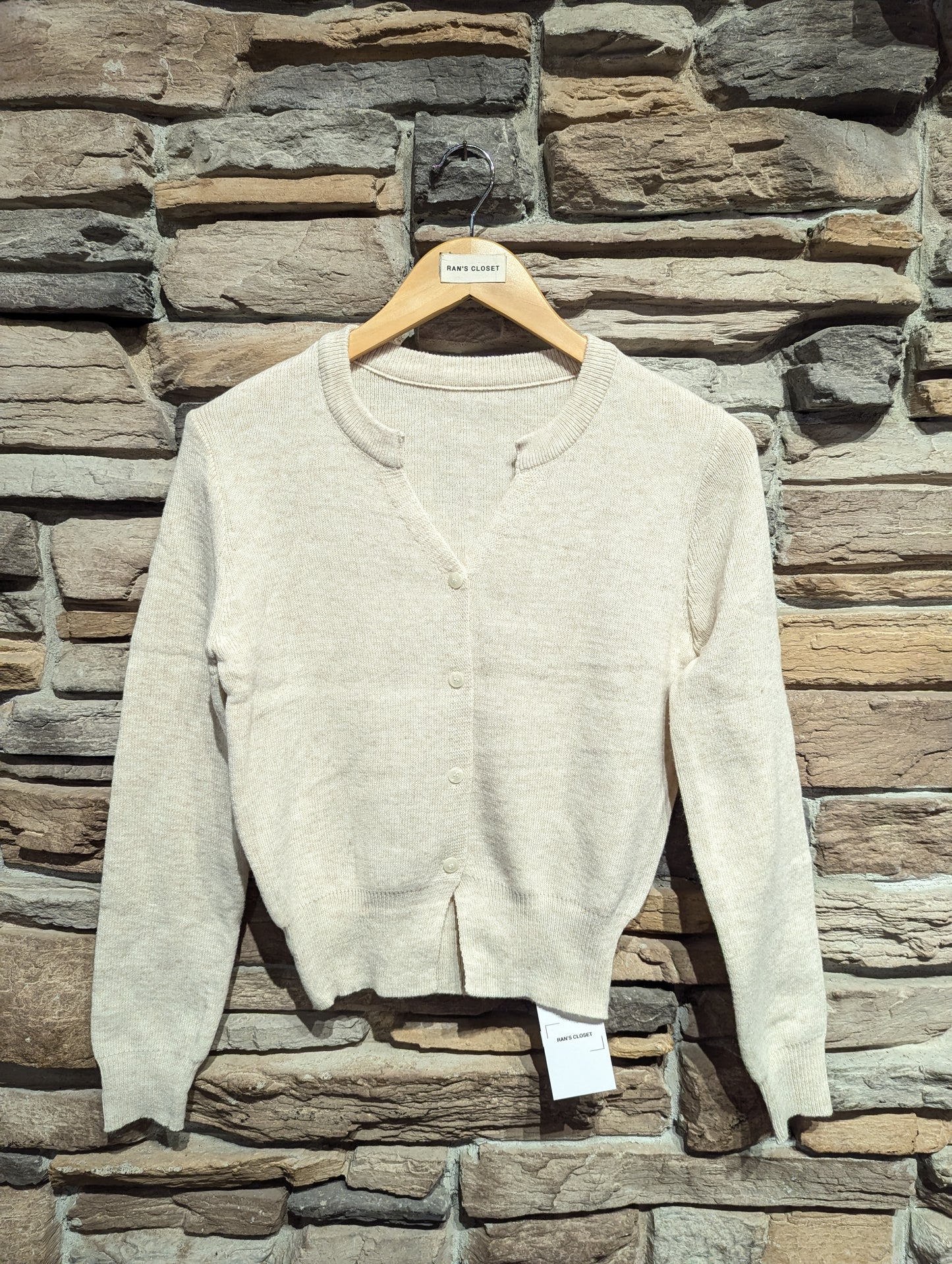 Scoop V-neck Cardigan