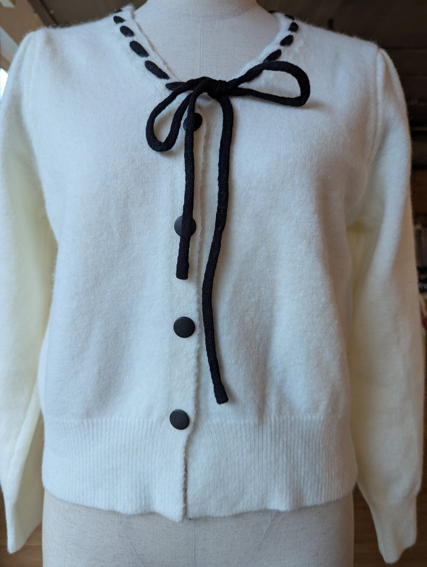 Contrast Trim Bow Cardigan