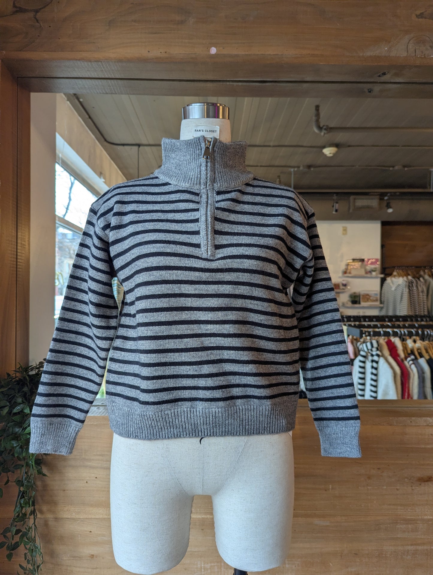 1/4 Zip cropped Sweater