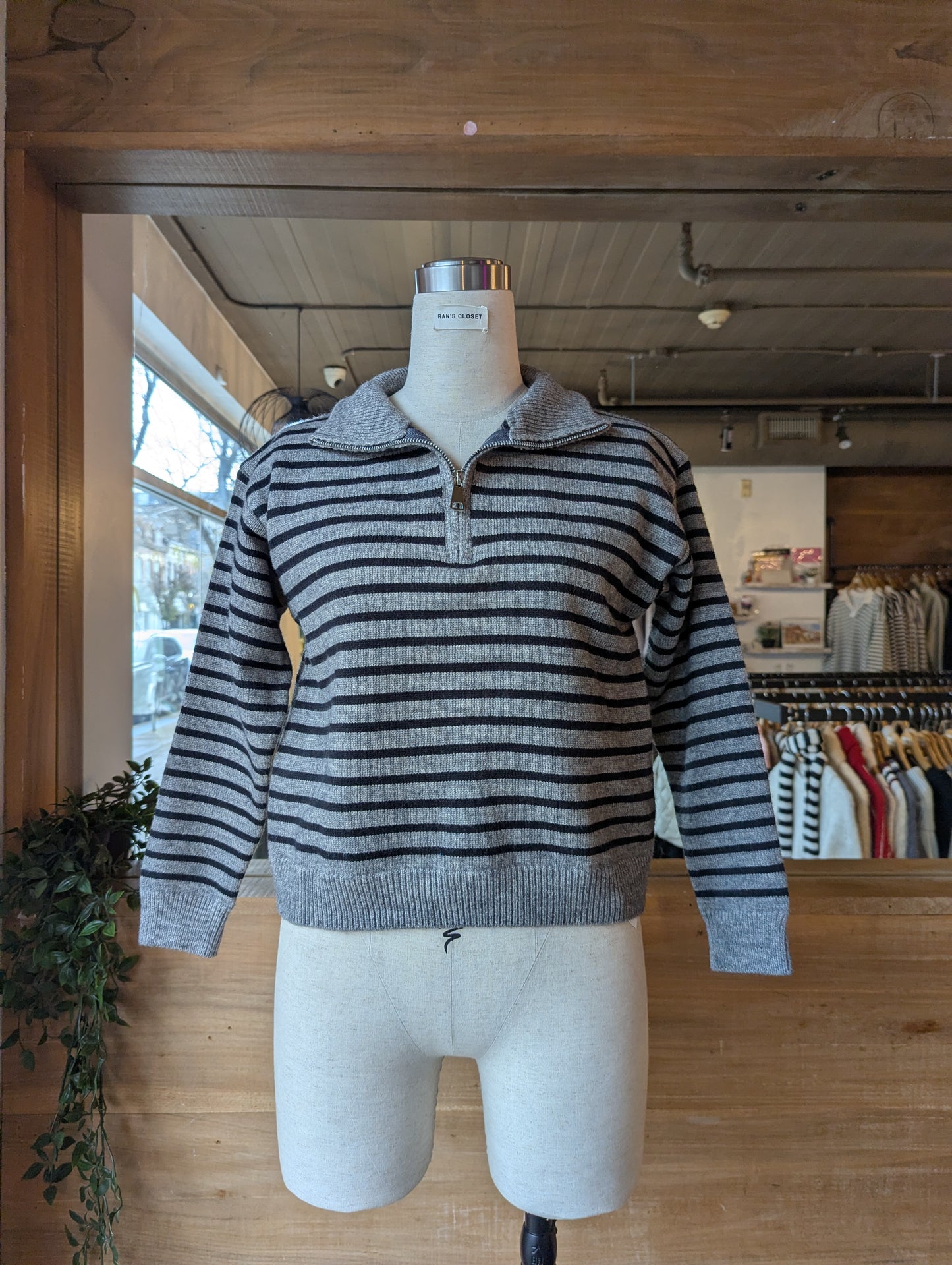 1/4 Zip cropped Sweater