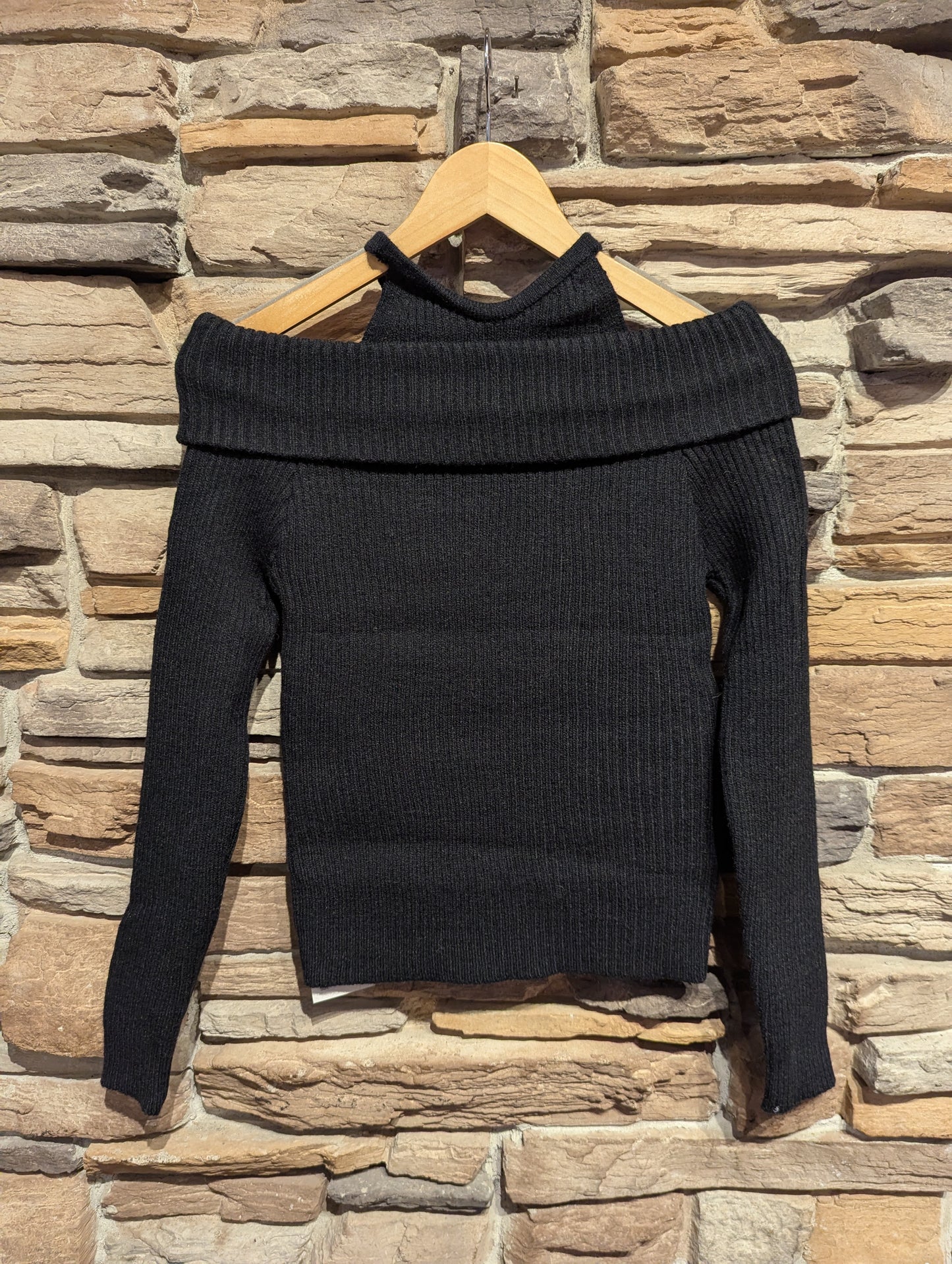 Off shoulder Knit Top