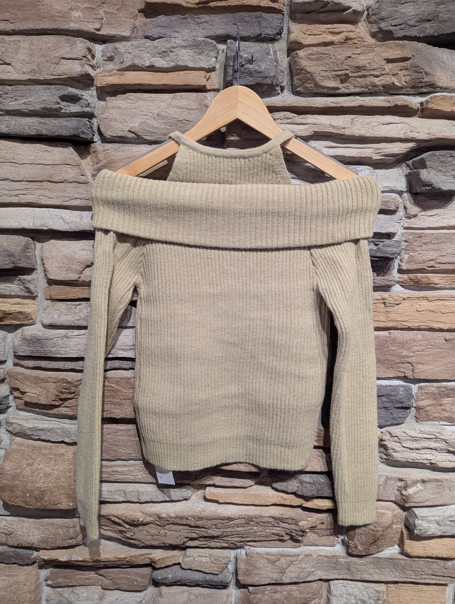 Off shoulder Knit Top