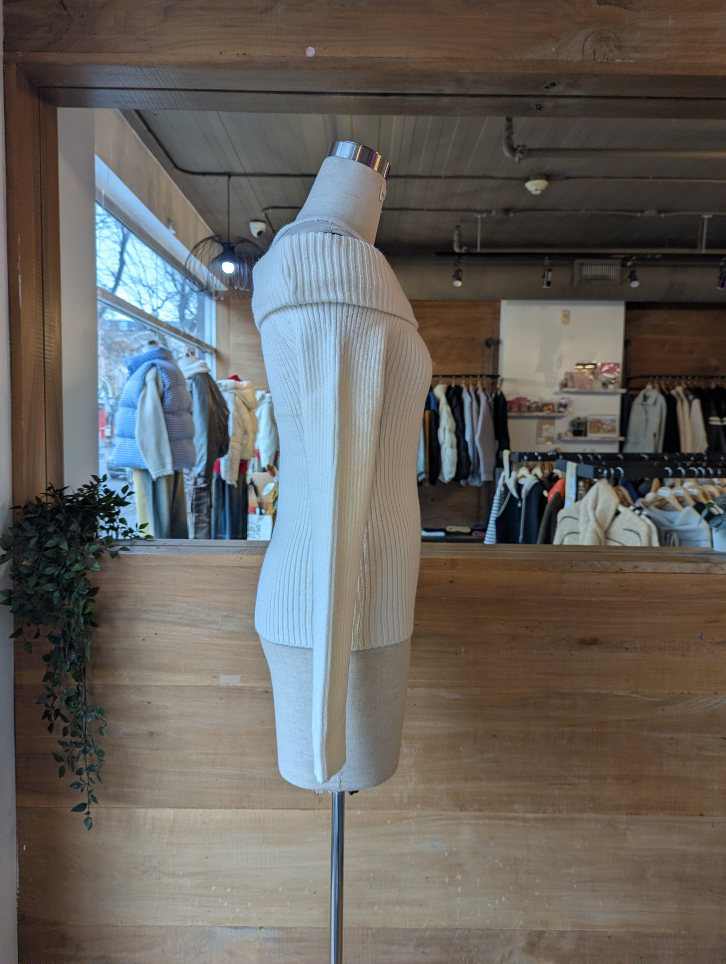 Off shoulder Knit Top