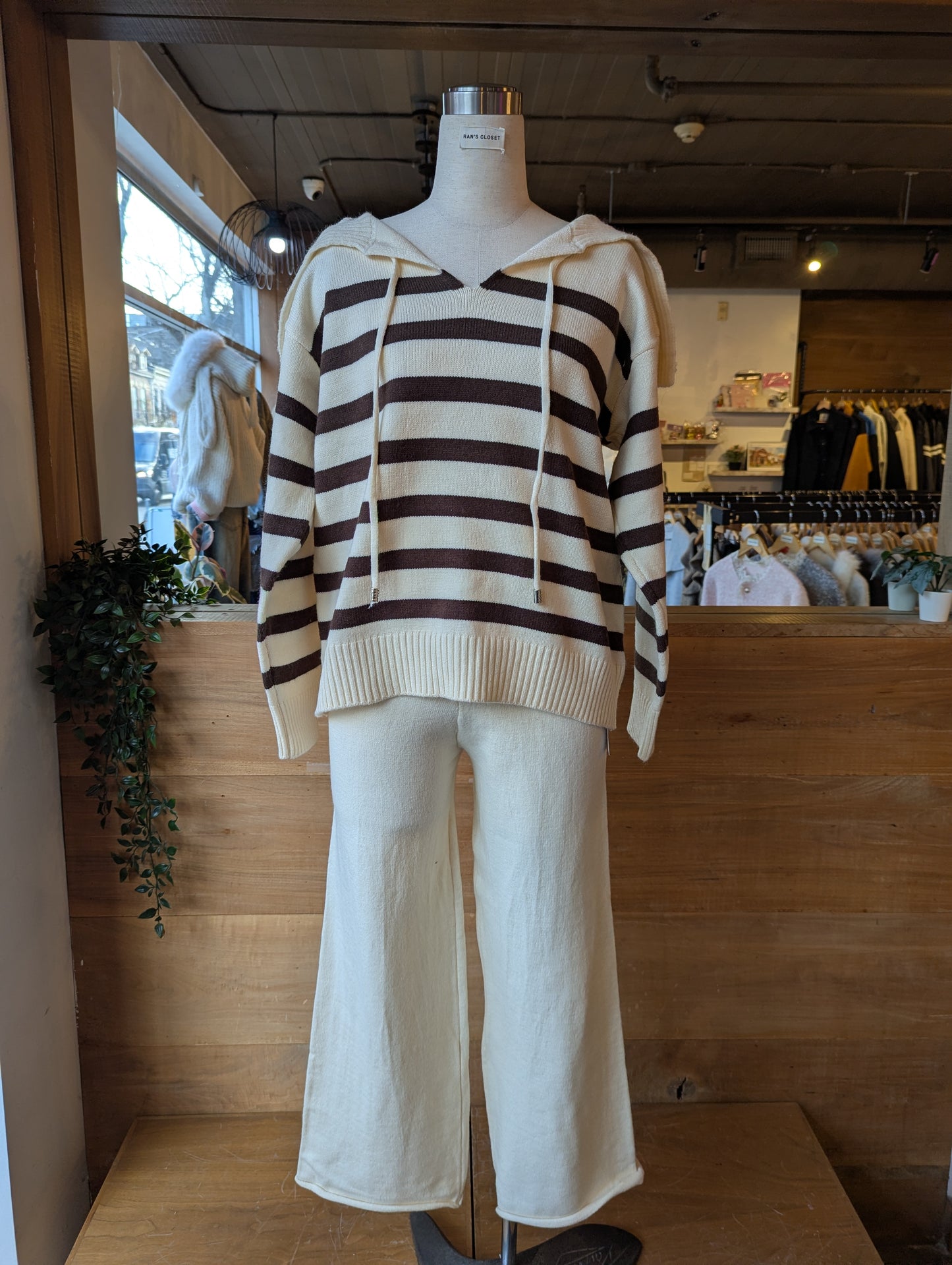 Knit Pants and Sailor Collar Sweater Set