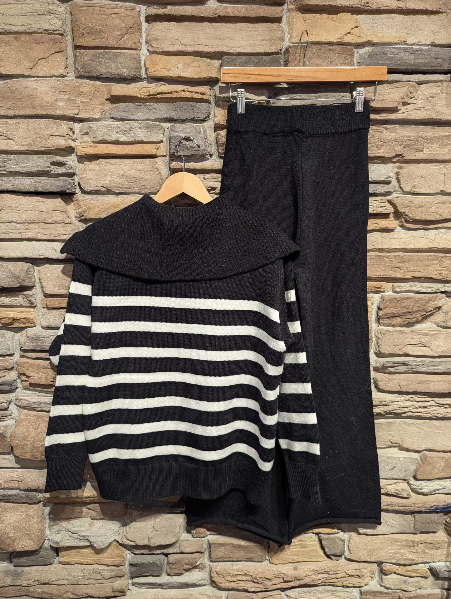Knit Pants and Sailor Collar Sweater Set