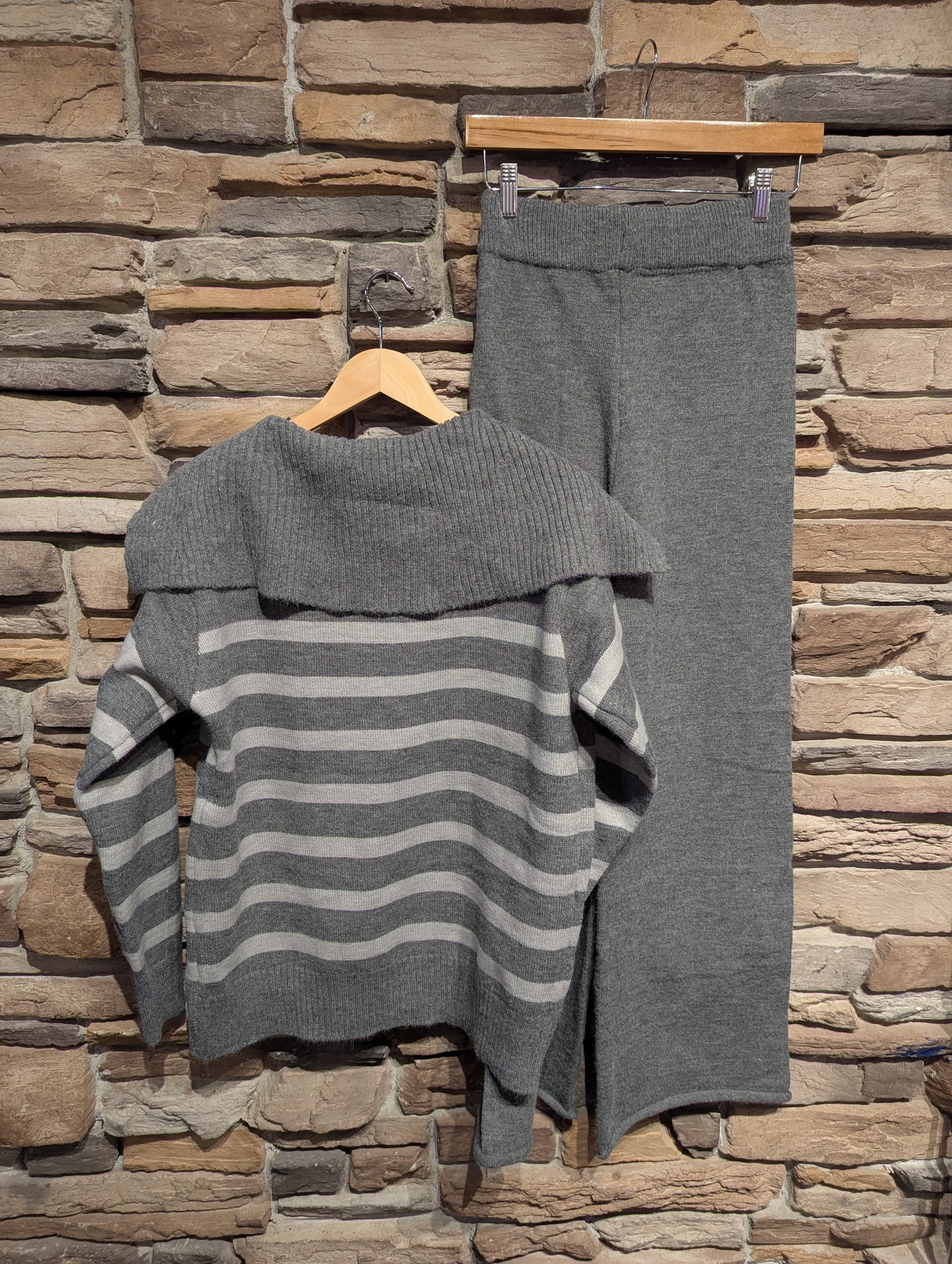 Knit Pants and Sailor Collar Sweater Set