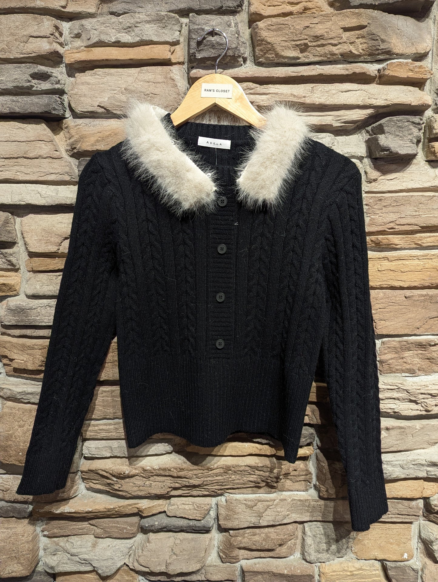 Fur trim Cable knit sweater