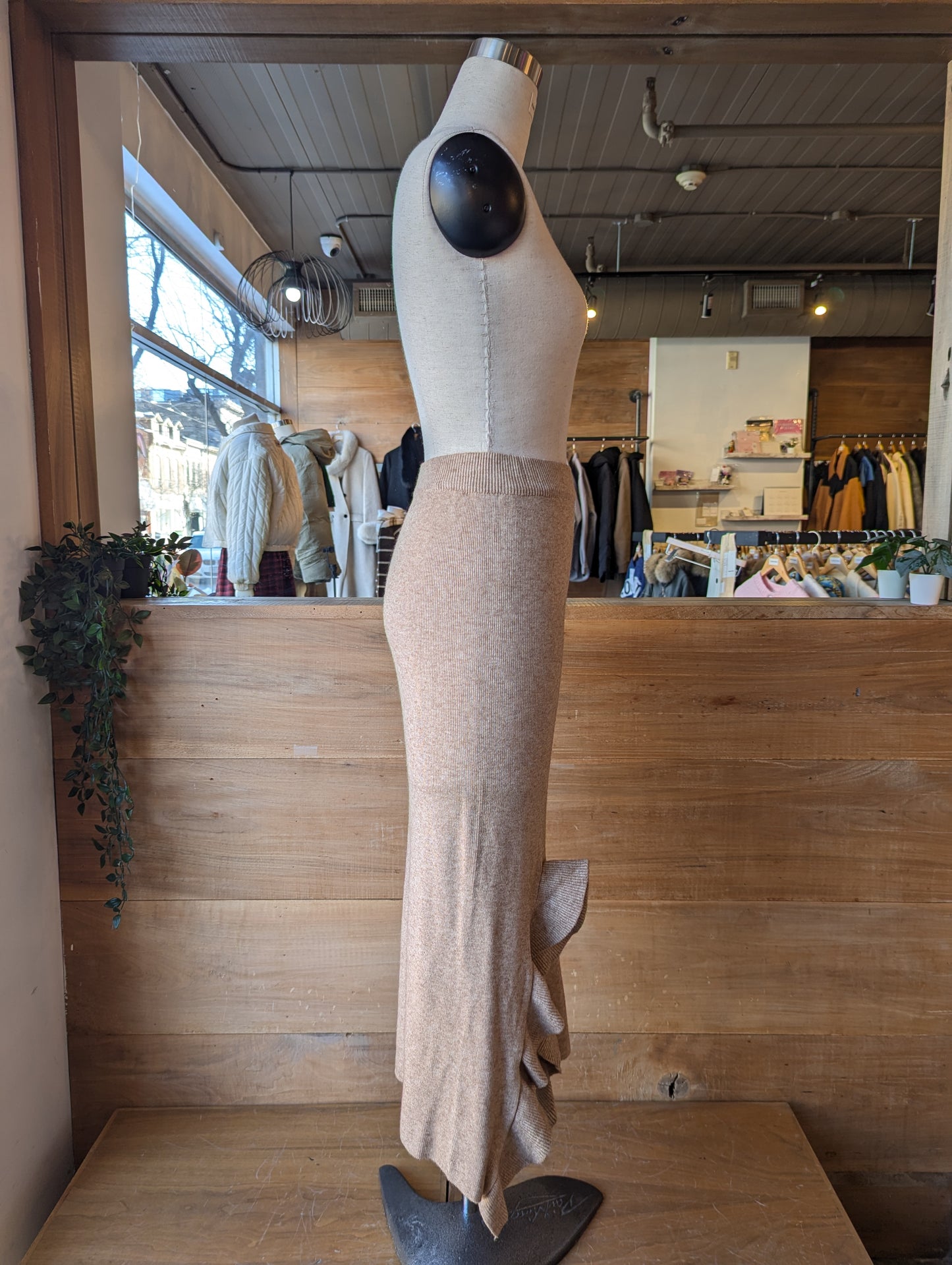 Front Ruffle Slit Knit Maxi Skirt