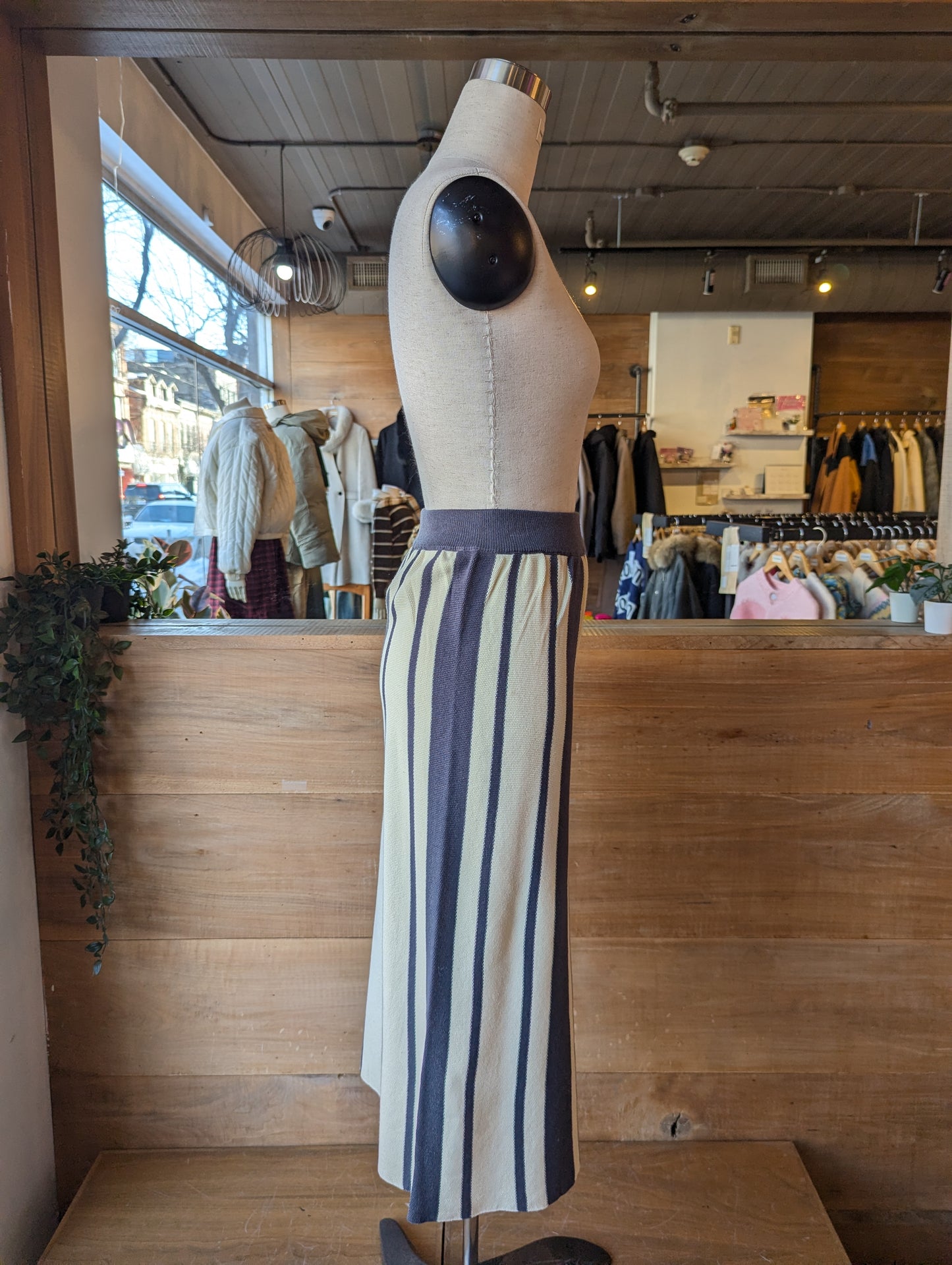 Vertical Stripe Skirt with Side Slit