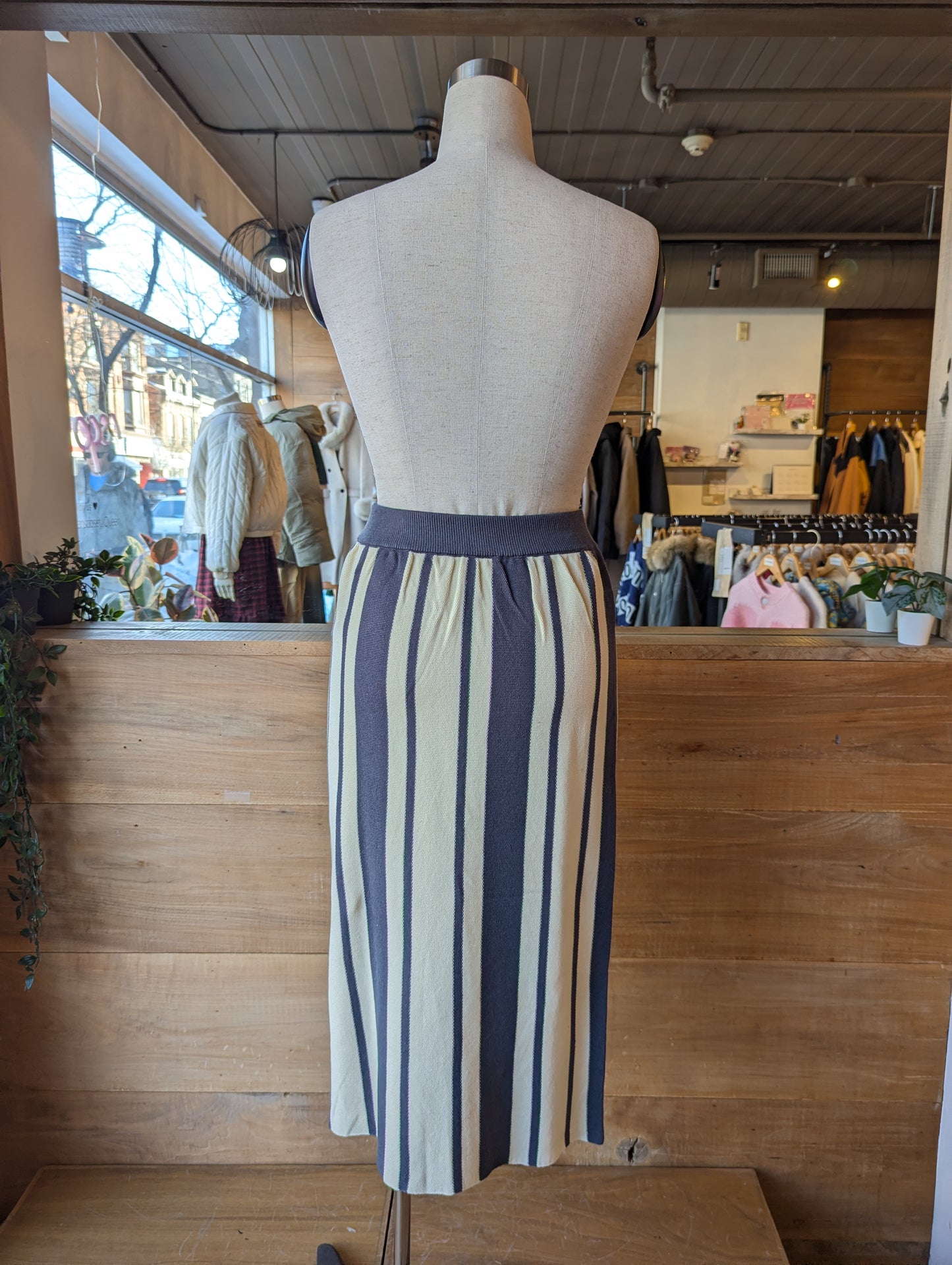 Vertical Stripe Skirt with Side Slit
