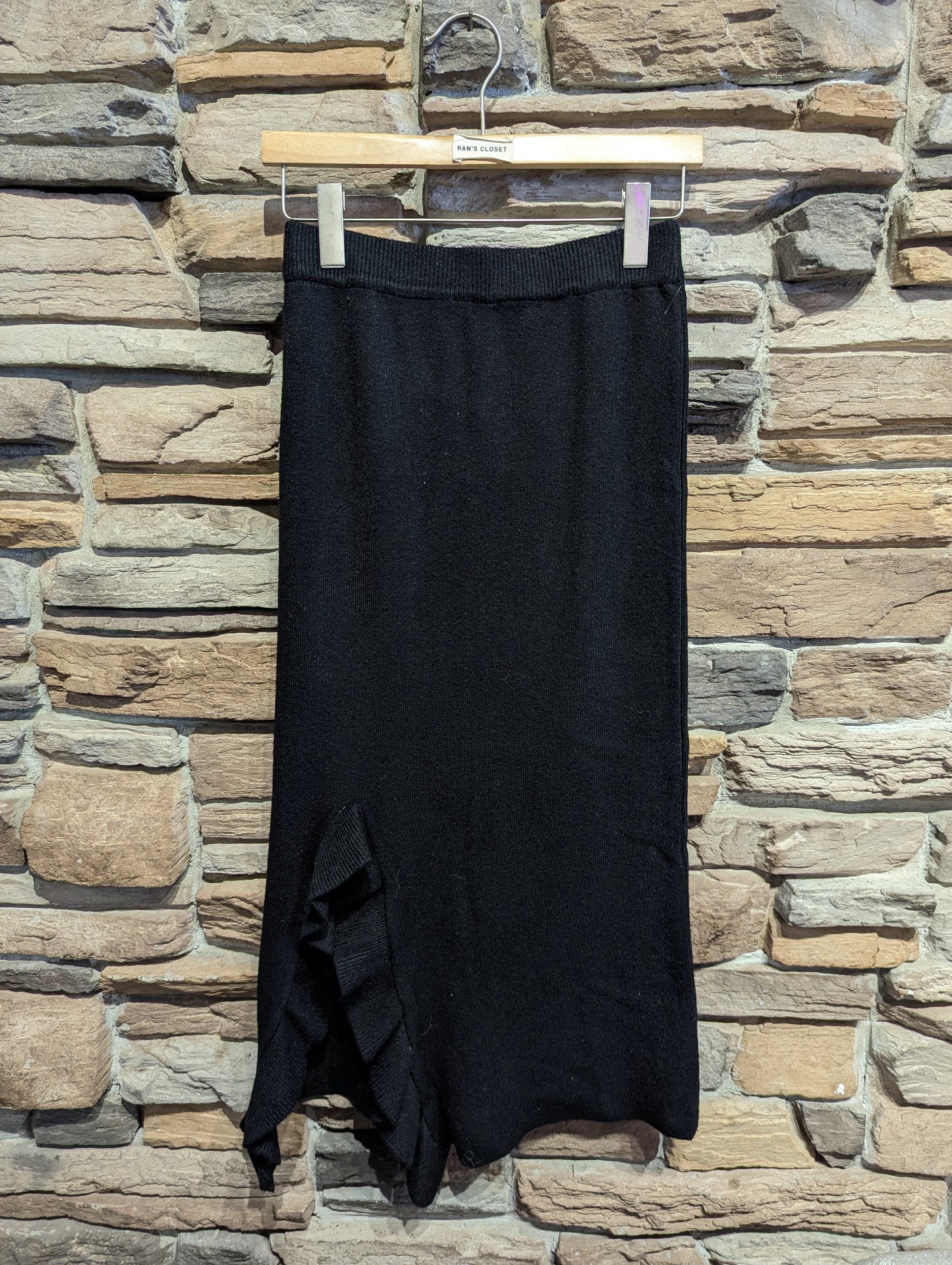 Front Ruffle Slit Knit Maxi Skirt