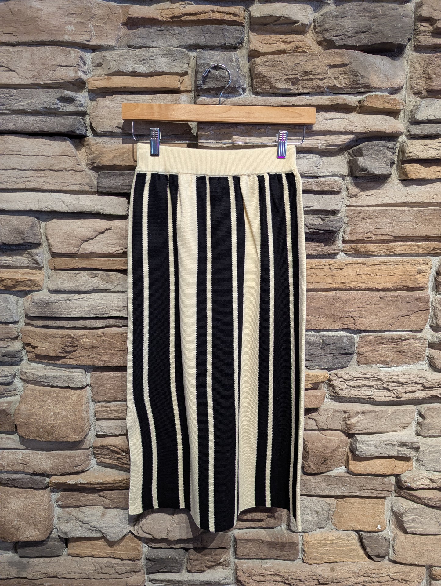 Vertical Stripe Skirt with Side Slit